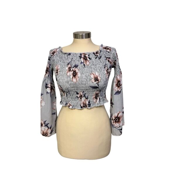 She & Sky Floral Crop Top - Picture 1 of 6